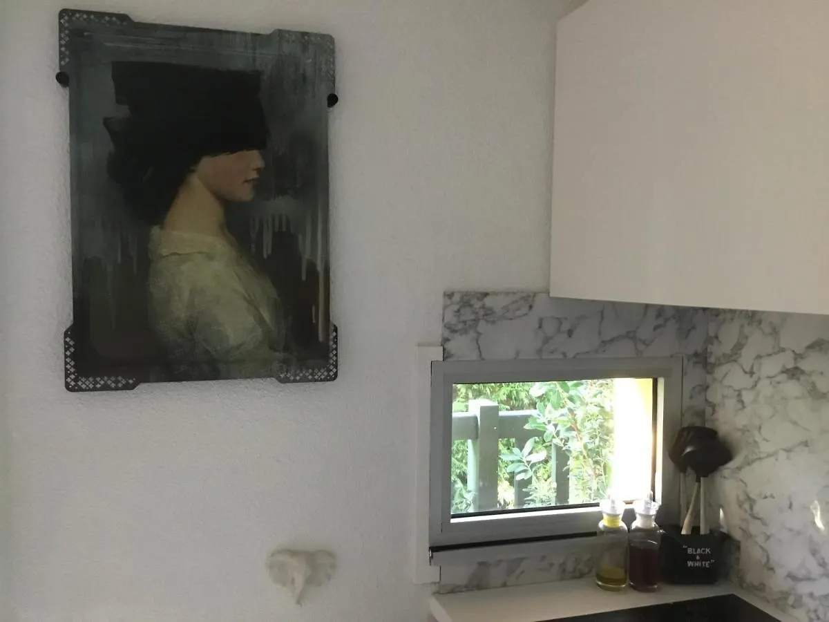 Appartement Au balcon fleuri à Anglet France